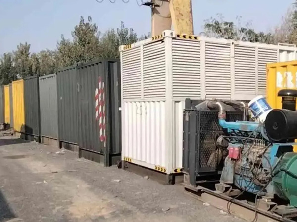 射洪200KW柴油发电机机组每小时油耗是多少？